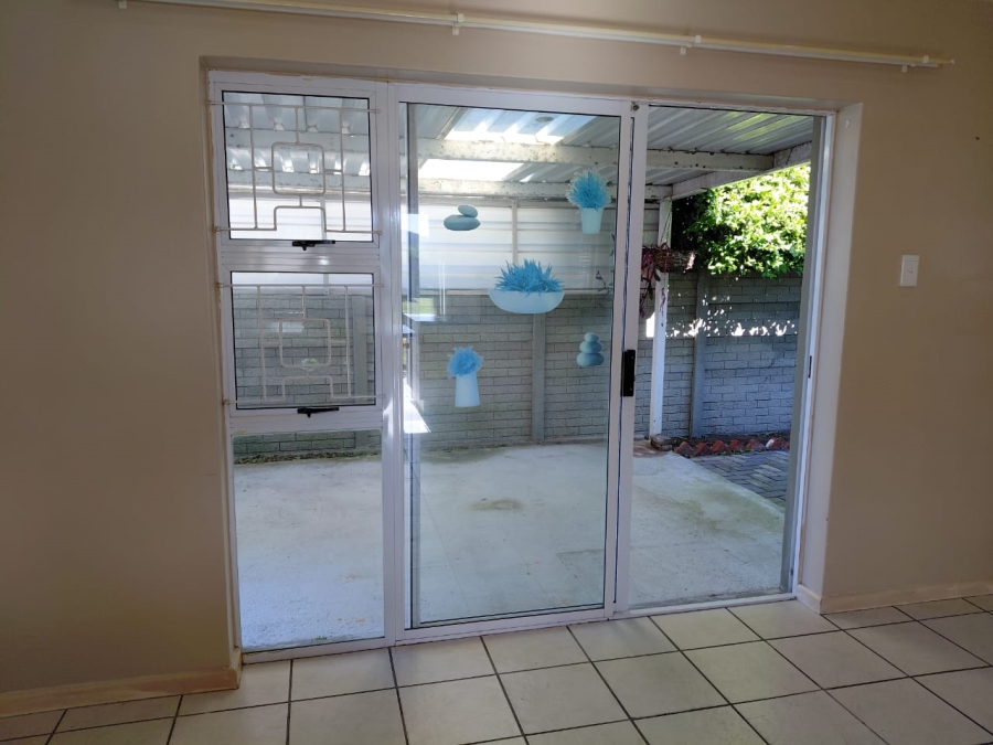 2 Bedroom Property for Sale in Parsonsvlei Eastern Cape